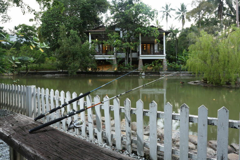 Kami ingin kongsikan dengan anda, senarai resort menarik ...